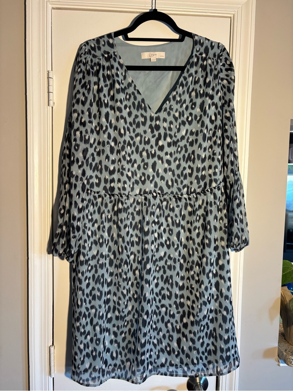 Plus Size LOFT Blue Breezy Cheetah-Print Dress XXLP /Wear to Work